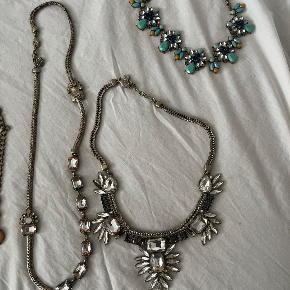 Statement necklaces - Picture 3 of 3